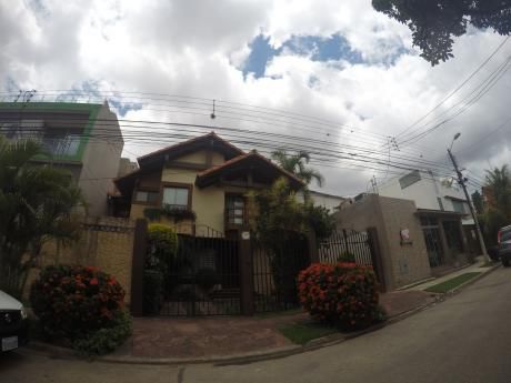 Alquilo Casa Para Oficinas En Equipetrol