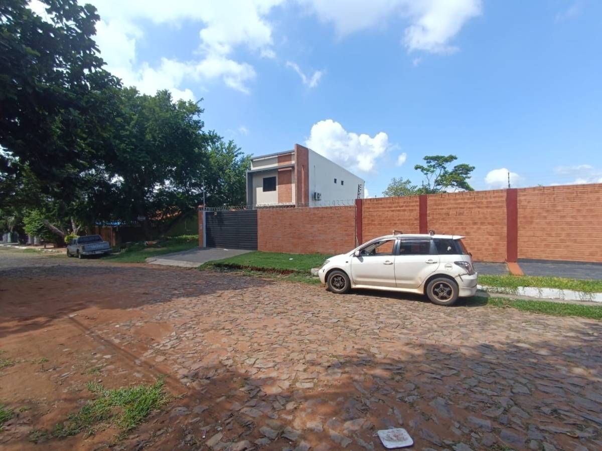 VENDO TERRENO EN LAMBARE ZONA COLEGIO SEK — foto 2