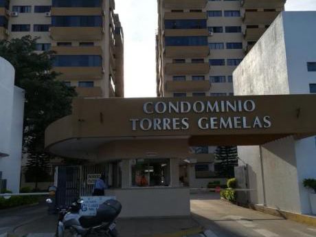 Departamento Alquiler 3 Dorm. Amoblado Cond. Torres Gemelas
