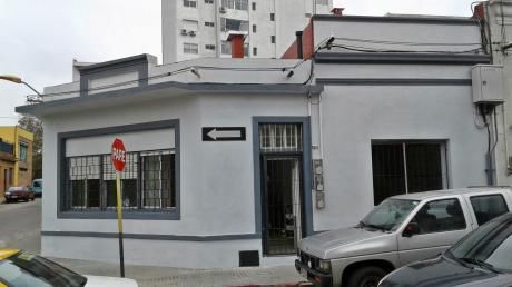 Amplio Monoambiente Sin Gc Prox A Sanatorio Evangelico.