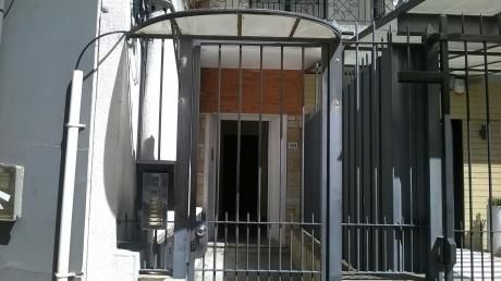 Apartamento En Punta Carretas.