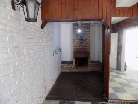 Vendo Hermosa Y Amplia Casa En Barrio Aires Puros