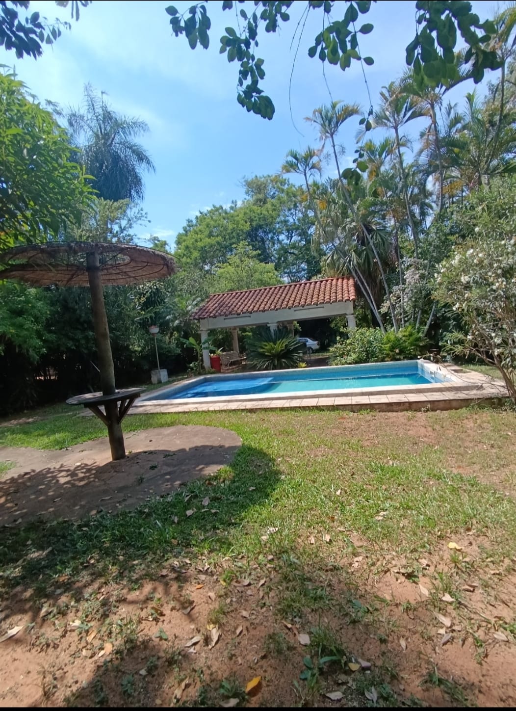EXCLUSIVA CASA QUINTA EN SAN LORENZO — foto 3
