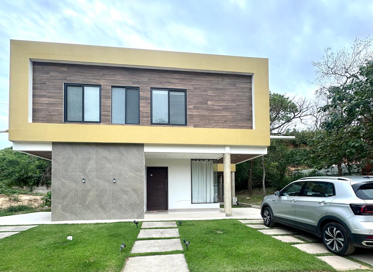 Casa en alquiler en Urubó