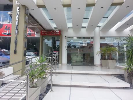 Hermoso Departamento De 2 Dormitorios Sin Muebles En Alquiler
