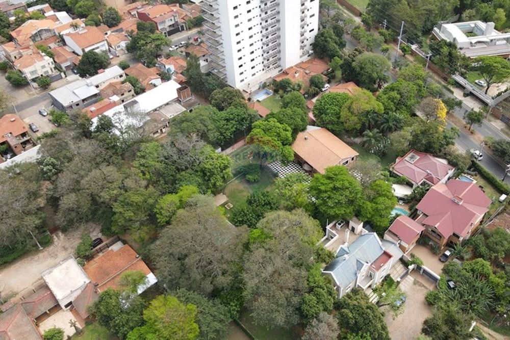 Vendo Amplio Terreno Sobre Avda Primer Presidente, Asunción — foto 2