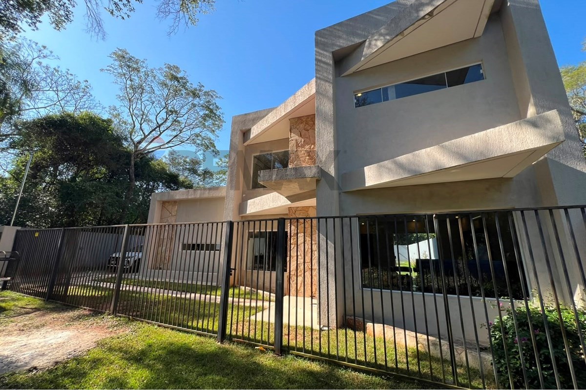 AMPLIA RESIDENCIA EN VENTA EN SAN BERNARDINO – URBANIZACIÓN SANBER I — foto 2