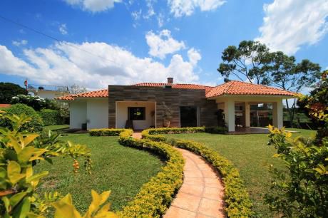 Casa En Venta En Condominio Polo Country