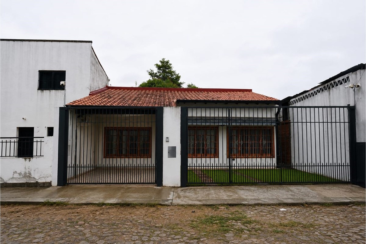 Casa en venta en Loma Pytá