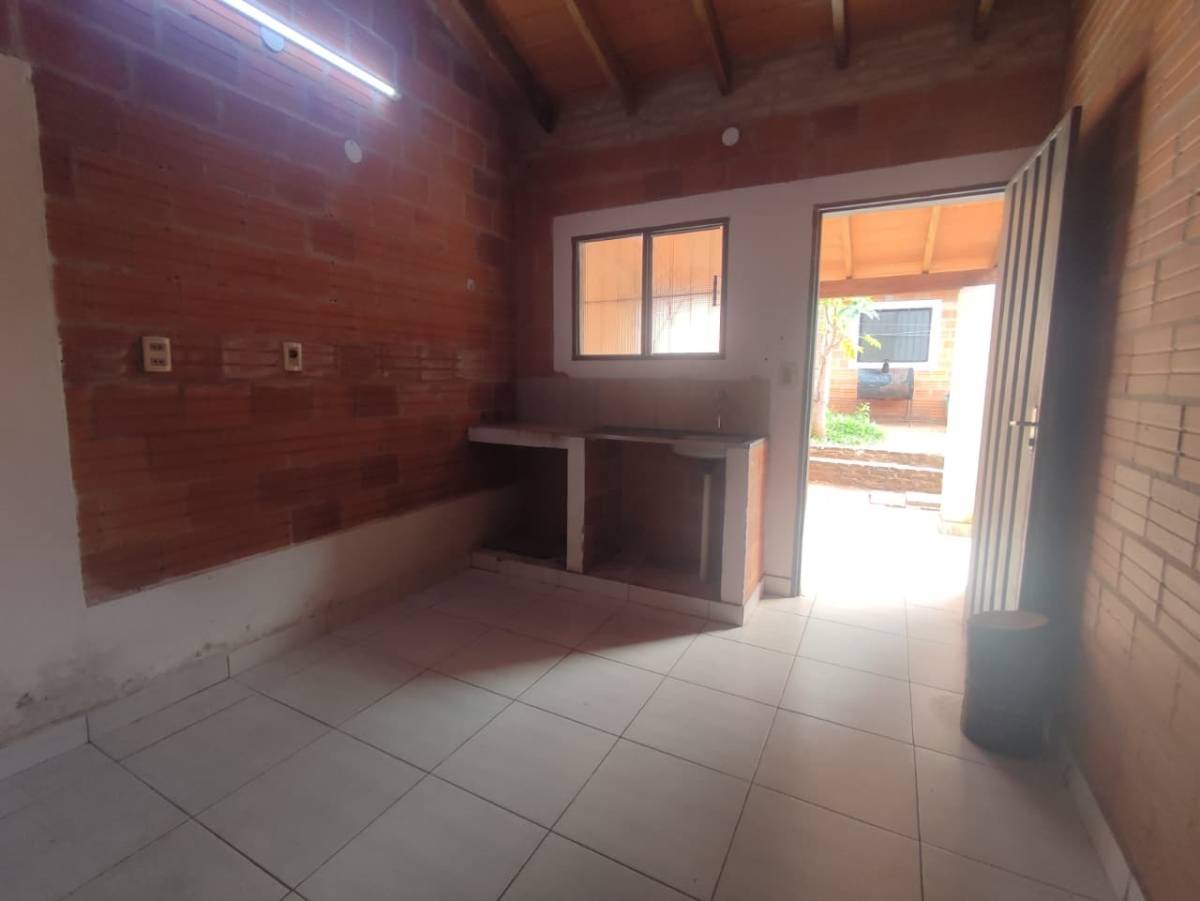 SE ALQUILA CASA DE 2 HABITACIONES - ZONA PODER JUDICIAL DE SAN LORENZO — foto 2