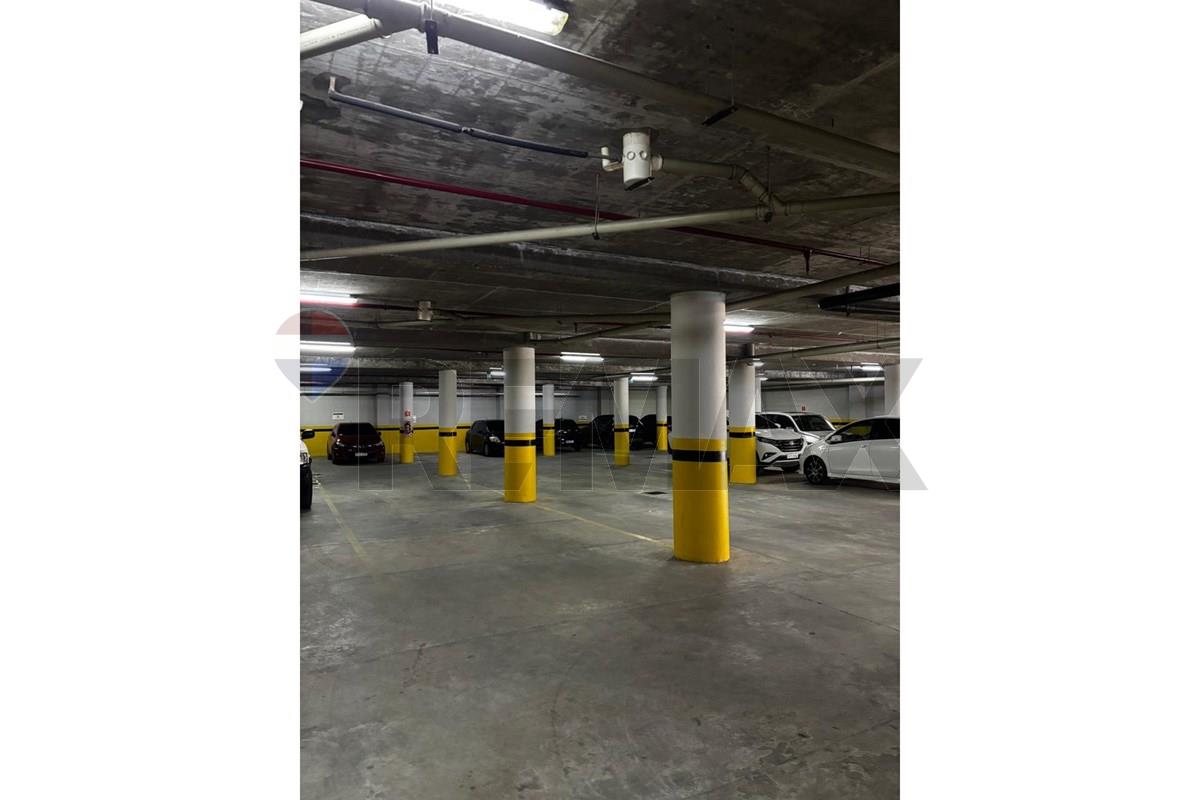 ALQUILO OFICINA EN EDIF MAX CENTER SOBRE LA AV MCAL LOPEZ — foto 2