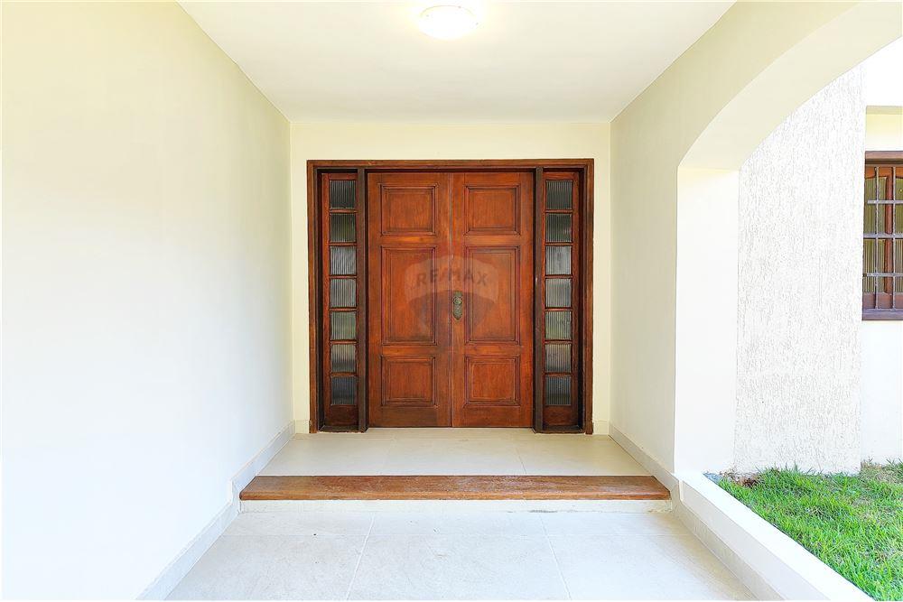 Alquilo amplia y fina residencia en Los Laureles — foto 2