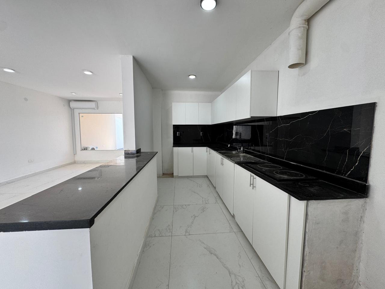 ALQUILER – MODERNO DÚPLEX EN RAKIURA   Loma Merlo, Luque — foto 2