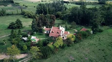 Agosto Vende Chalet Excepcional En El Colorado A Solo 30 Minutos Del Centro!