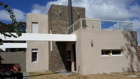Impecable!! En Complejo Cerrado