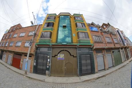 En El Alto: Casa + Terreno Para Inversión/negocio/fábrica Y Vivienda