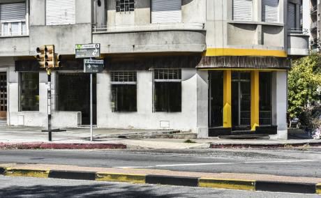 Local Comercial De 109m2 En Pocitos.