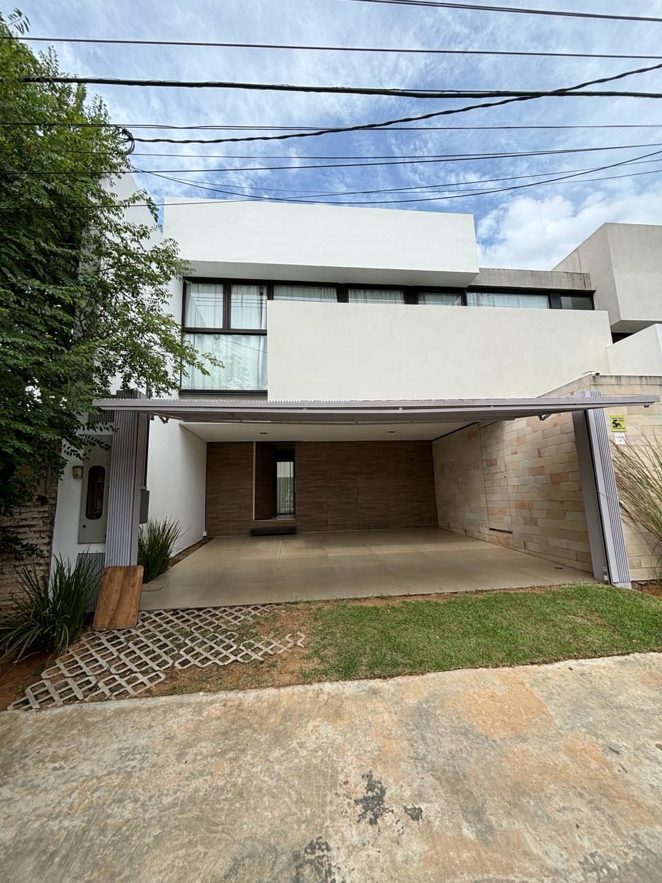 Casa en alquiler en Mburucuyá