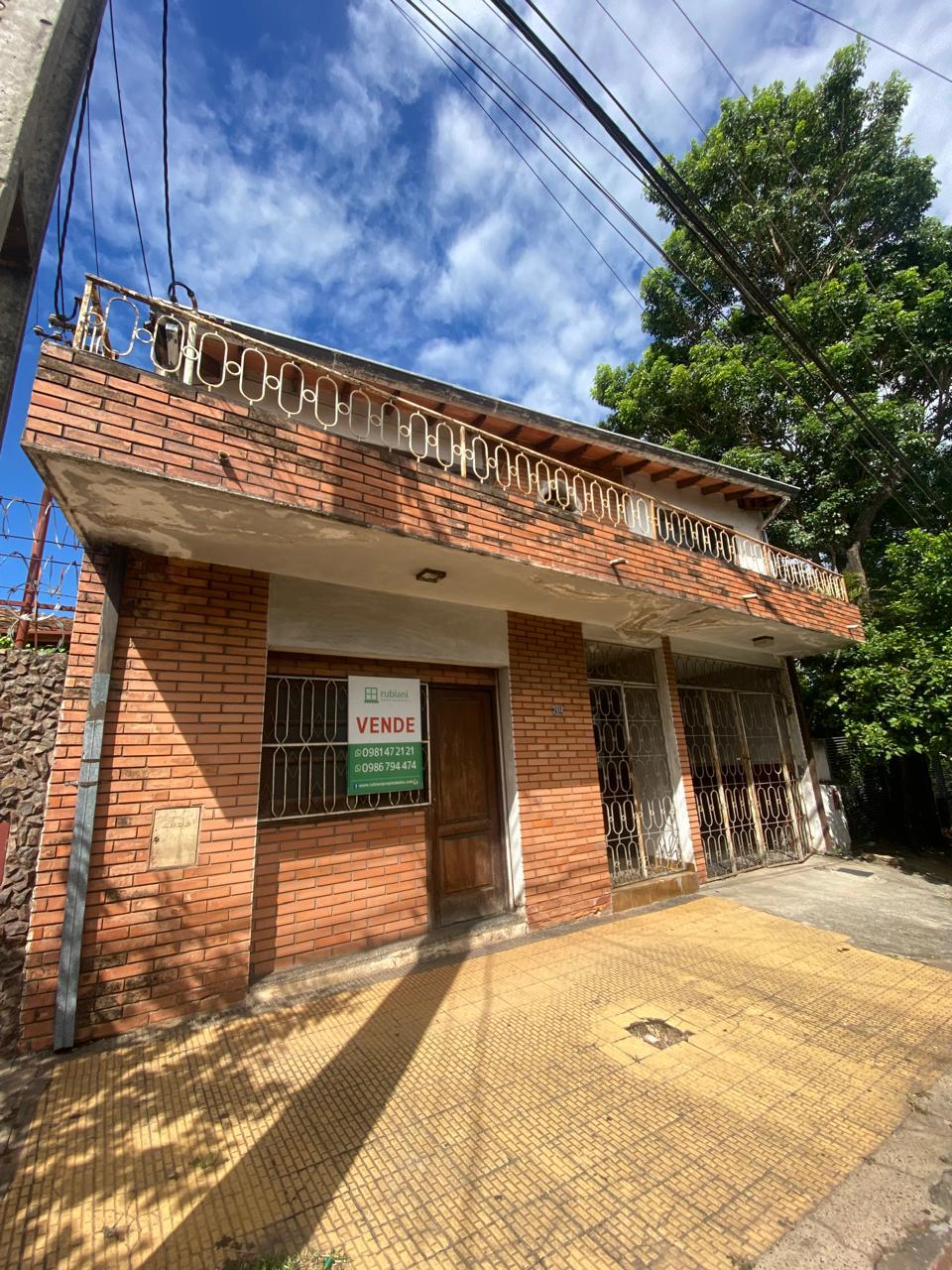 Inmueble Ubicado En El Barrio San Vicente - Asuncion 