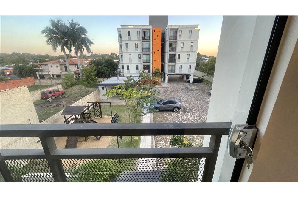 Departamento de 3 Dormitorios y Cochera en Venta, Edificio INSIGNIA 1 Luque — foto 3