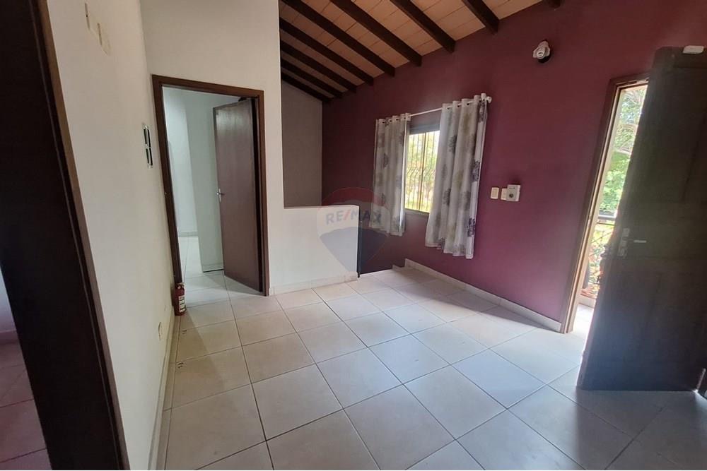 En Alquiler Casa En Lambare — foto 2
