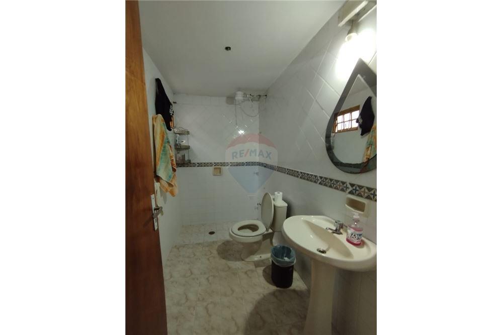 Amplia Casa en Alquiler en Asunción B° Republicano — foto 2