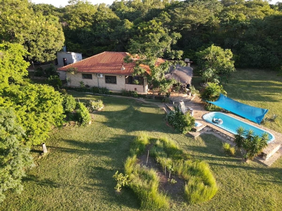 EN VENTA AMPLIA QUINTA EN EMBOSCADA — foto 2