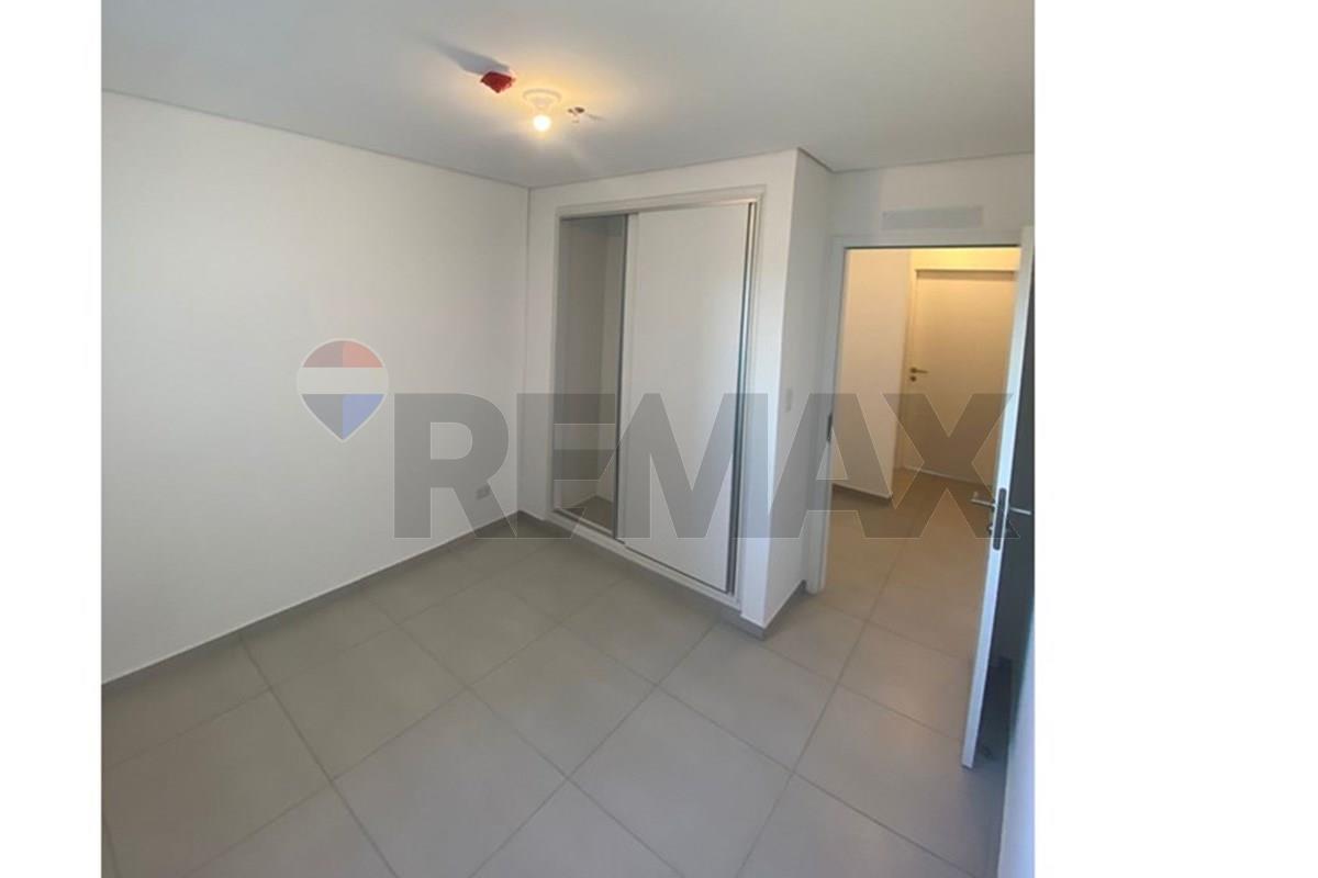 EN VENTA DEPTO DE 2 DORM EN ASUNCION SOBRE LA AV MOLAS LOPEZ — foto 3