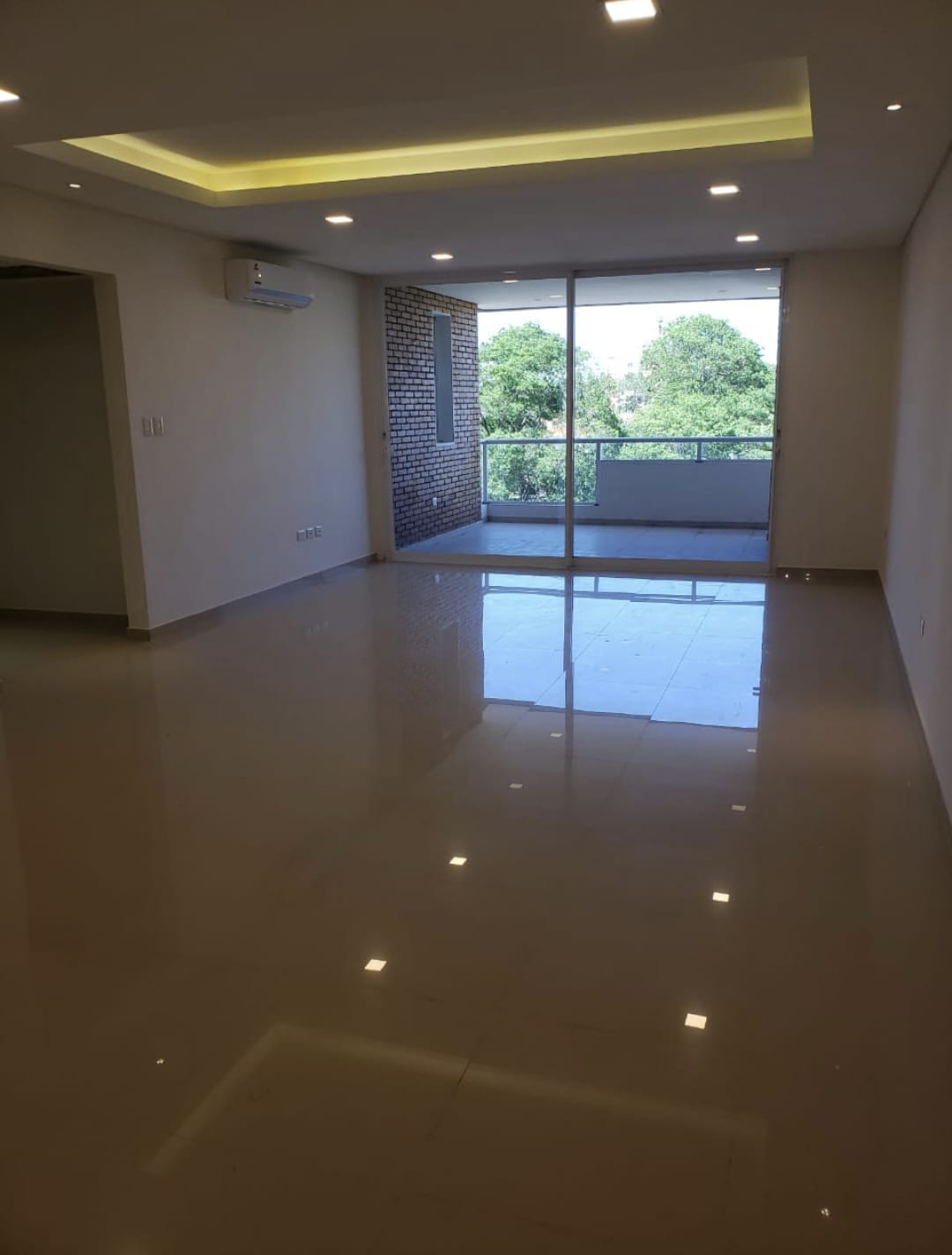 Muy Lindo Departamento De Tres Dormitorios ! — foto 2