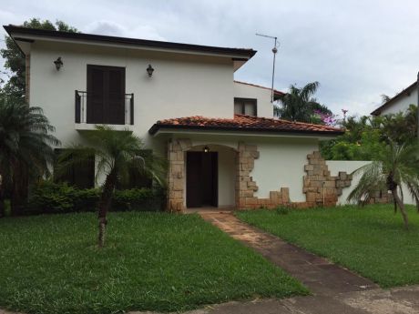 Casa En Barrio Cerrado Piedras