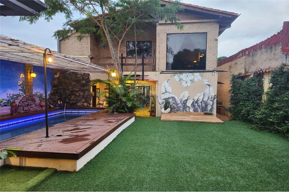 Casa en venta en Fernando de la Mora