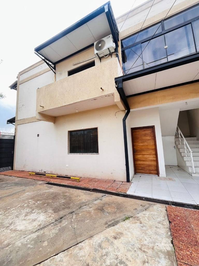 ALQUILO DEPARTAMENTO EN LUQUE - SEGUNDO BARRIO  A solo 5 minutos del centro — foto 2