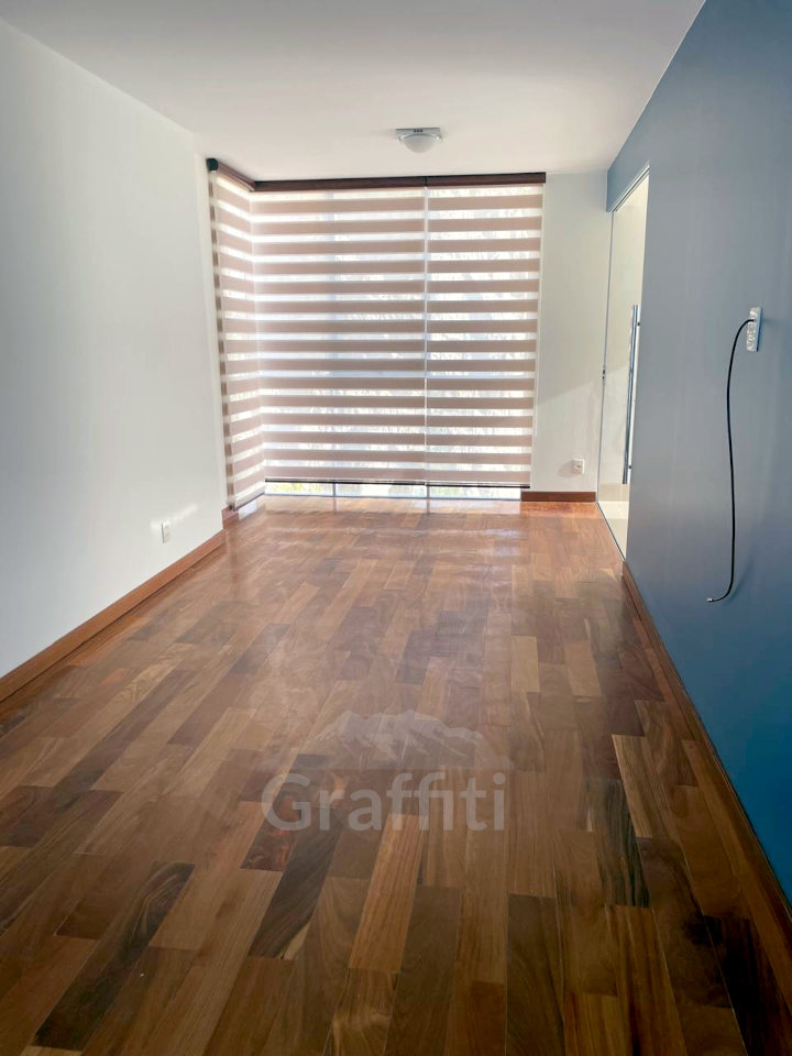 Departamento, Duplex En Alquiler. Achumani, Condominio Cerrado.