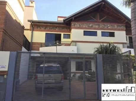 D060. Vendo Hermoso Triplex En Bº Herrera!!!