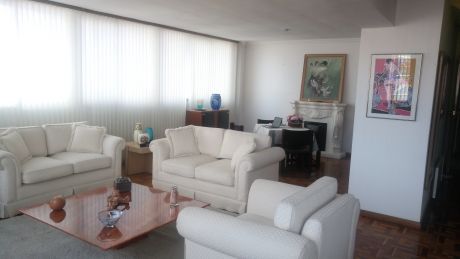 CÉntrico, Soleado Y Amplio Departamento Duplex
