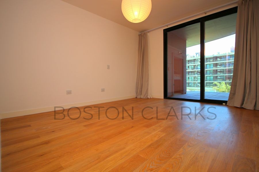 APARTAMENTO EN ALQUILER EN FORUM: 3 DORMITORIOS, SERVICIO, 2 GARAGE. · Foto 10