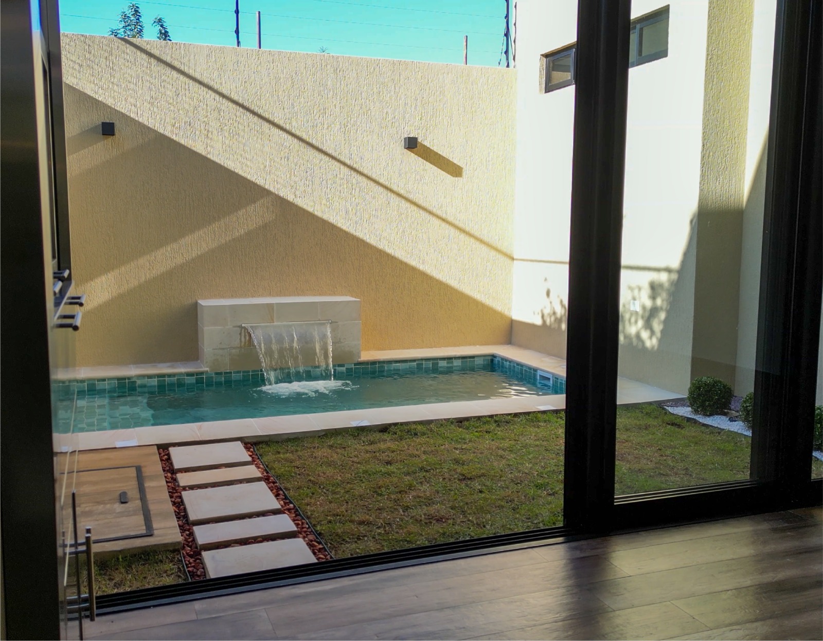 DUPLEX A ESTRENAR DE ALTA GAMA EN VENTA!!! - FDO. DE LA MORA ZONA NORTE — foto 3
