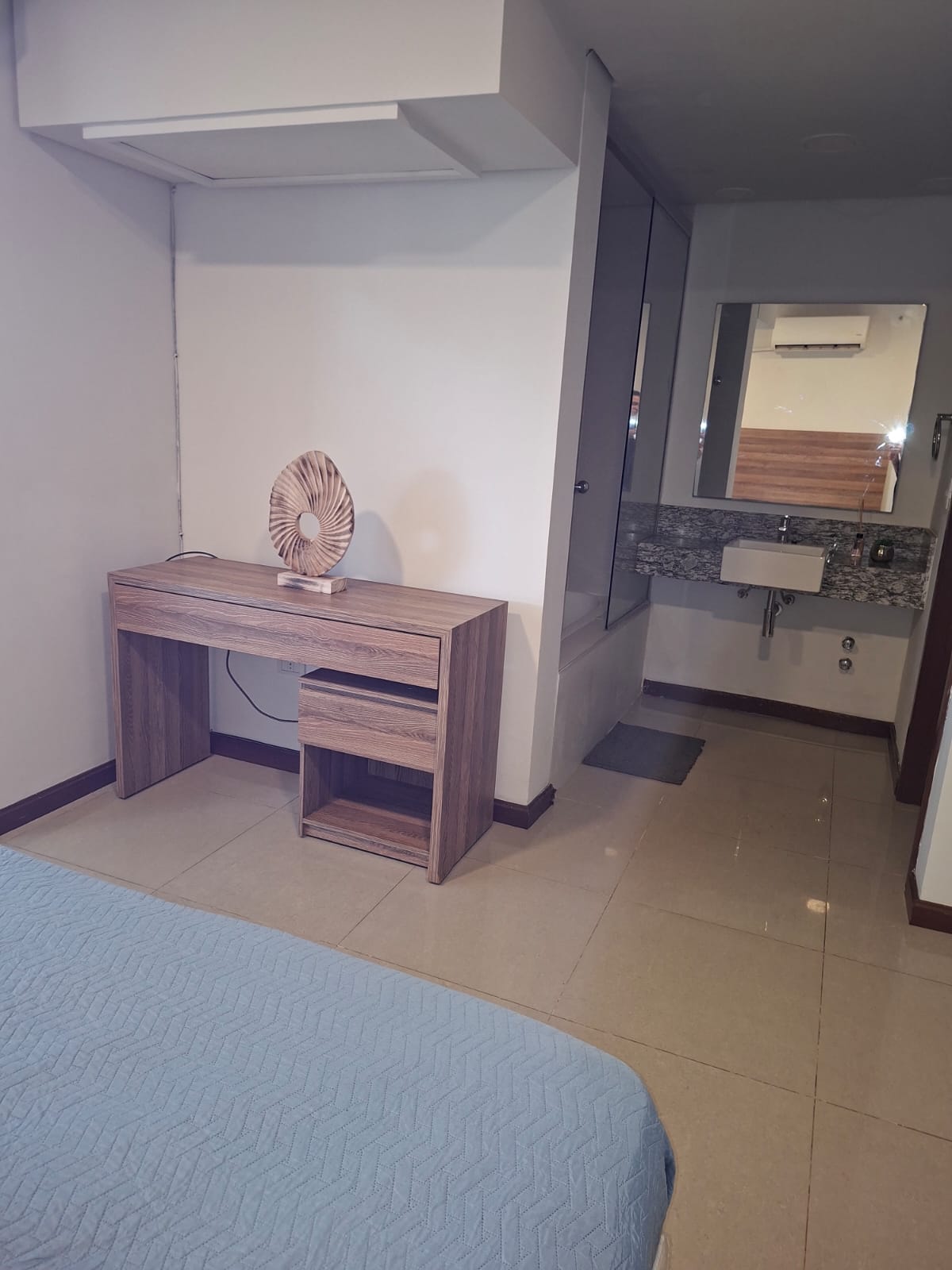**ALQUILO DEPARTAMENTO AMOBLADO EN EDIFICIO PRIMETIME – VILLA MORRA** — foto 2