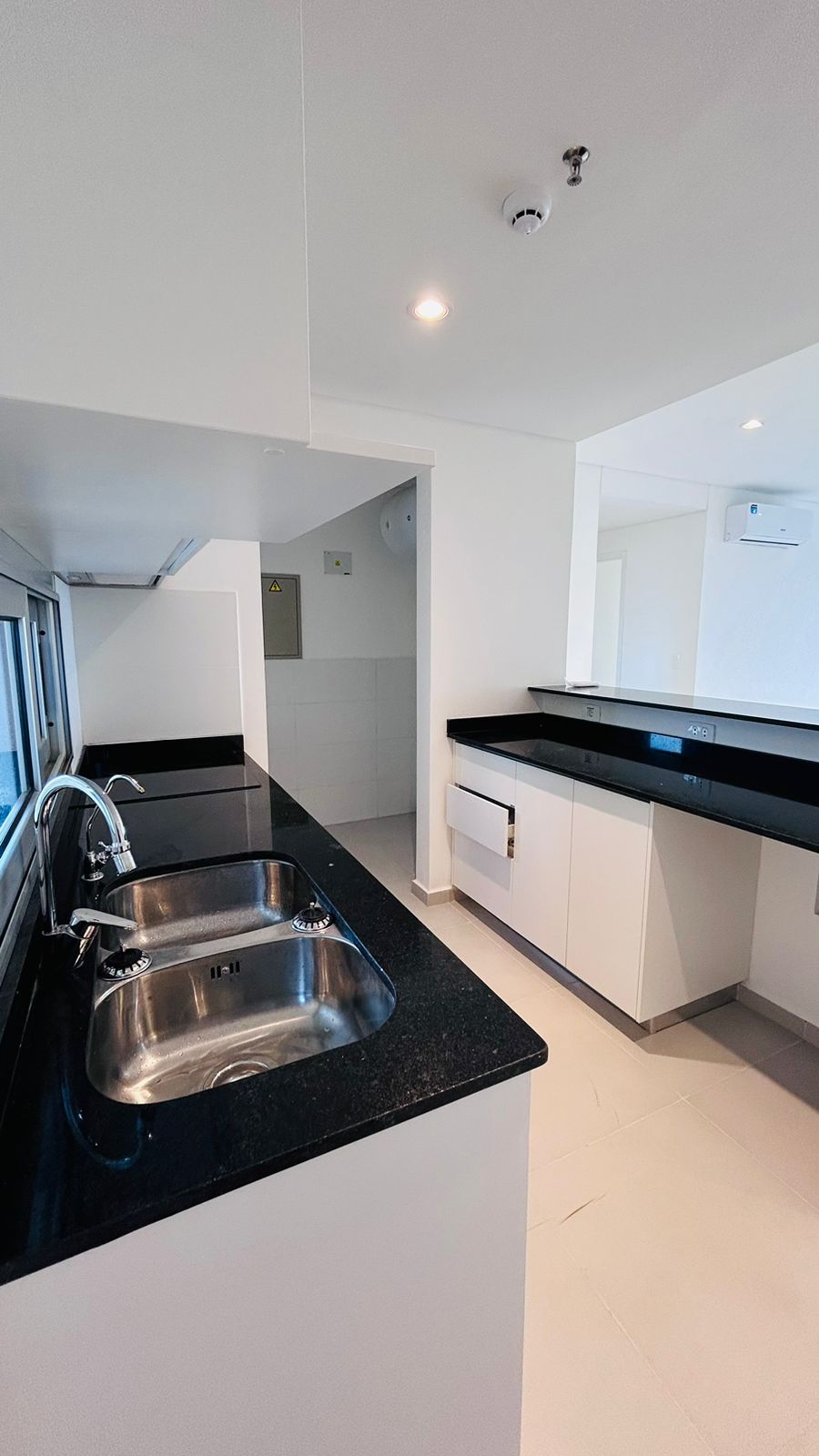 EN ALQUILER HERMOSO DEPARTAMENTO A ESTRENAR EN FORTALEZA BOGGIANI — foto 3