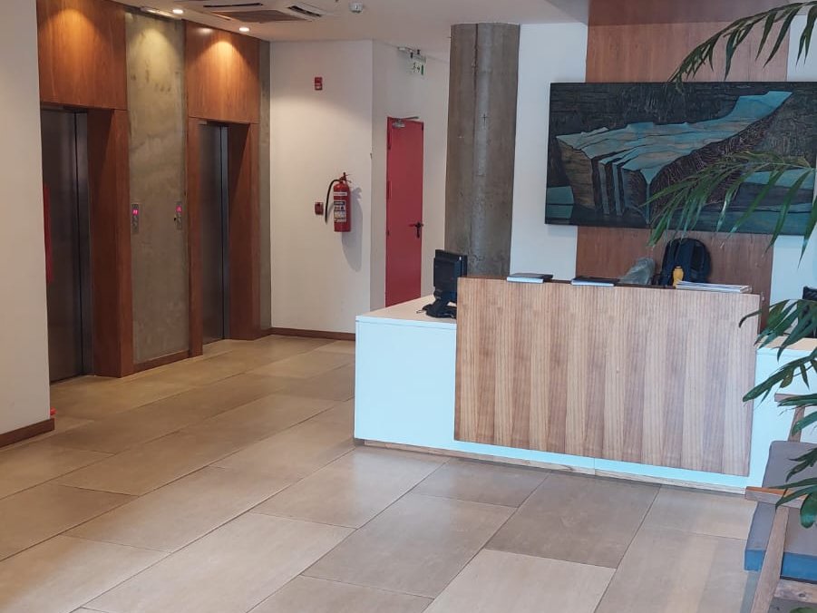 AMPLIA OFICINA EN ALQUILER — foto 3