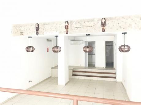 Alquiler Montevideo Ciudad Vieja Local Comercial