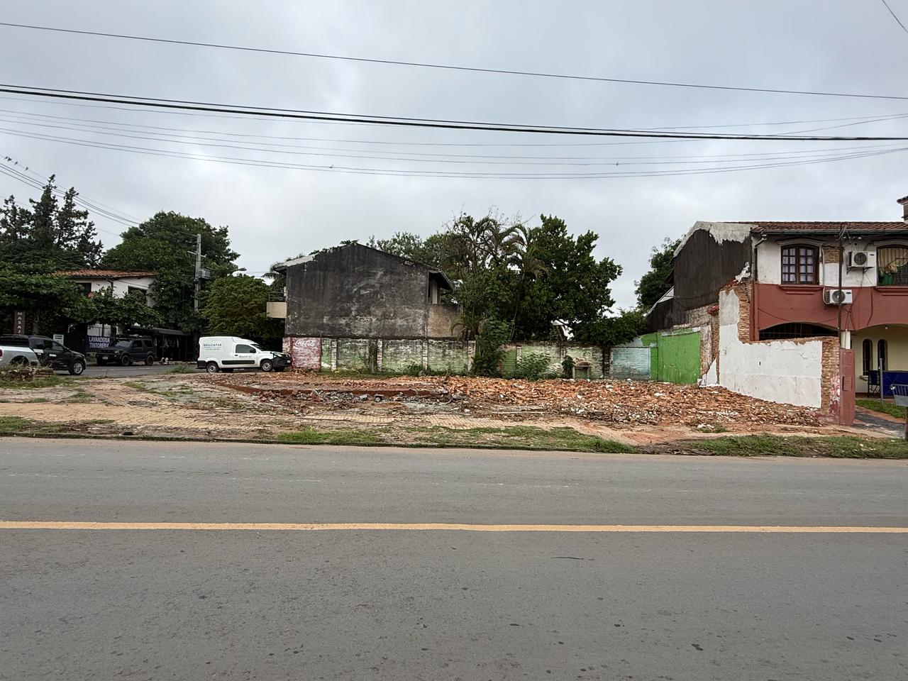 En Venta terreno sobre Lillo casi Juan Motta — foto 2