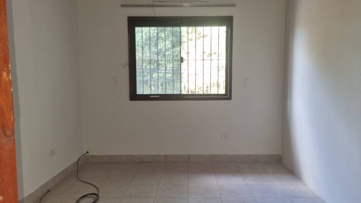 Alquilo departamento zona pinoza — foto 2