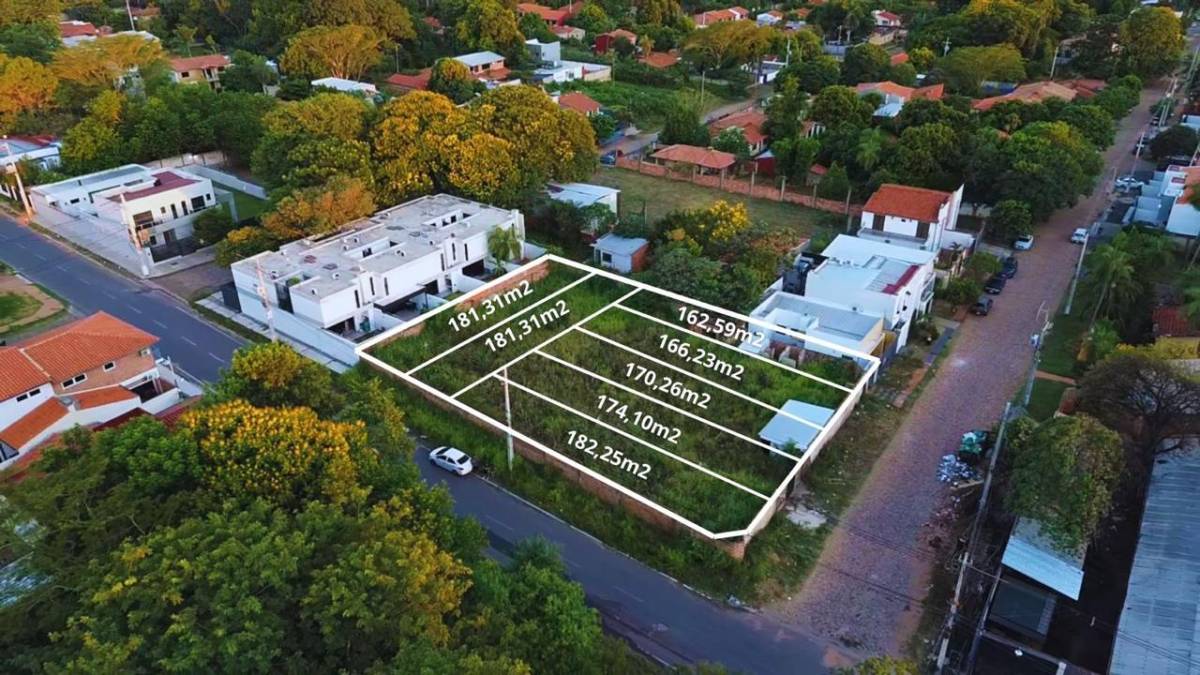 Lote en esquina sobre calle asfaltada | Lambaré — foto 2
