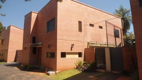 Alquilo Casa En Condominio - Barrio Los Laureles