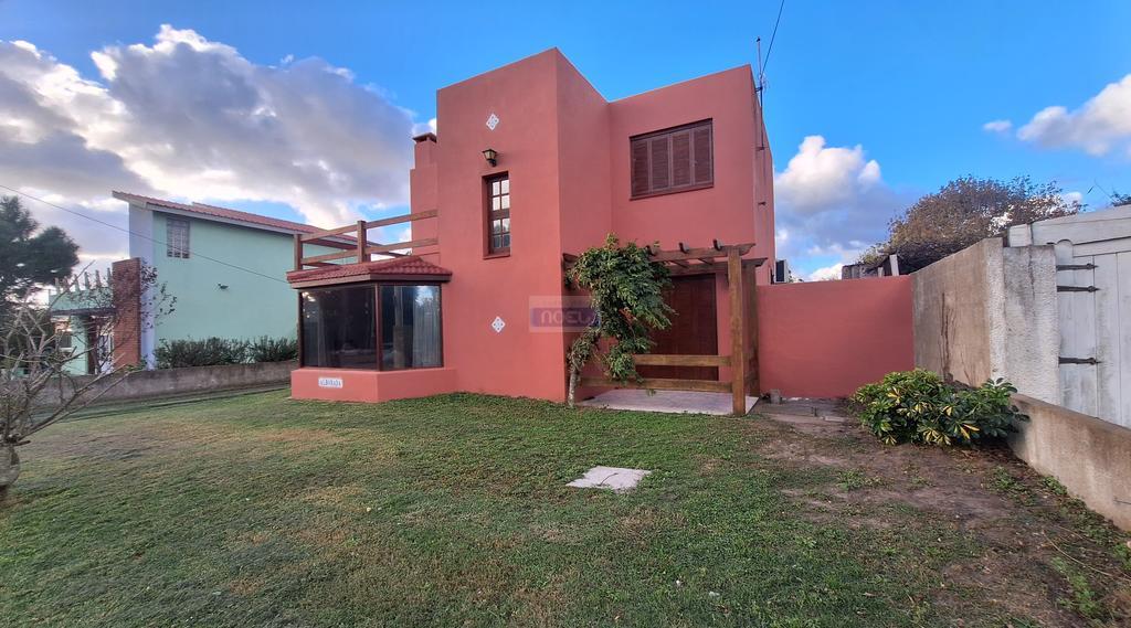 CASA EN VENTA EN PLAYA GRANDE, PIRIAPOLIS