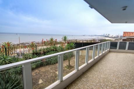 ¡único Y Exclusivo Para Vivir Mirando El Mar! Excelente Calidad De Construcción