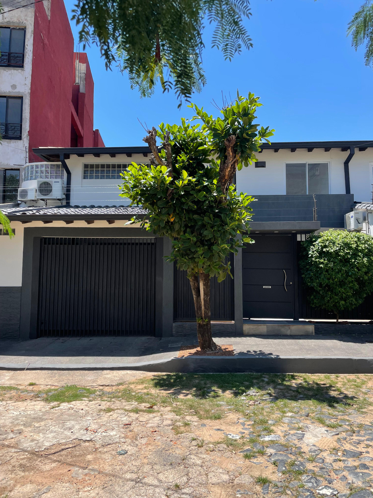 DUPLEX EN VENTA A 5MIN DEL SHOPPING DEL SOL — foto 3