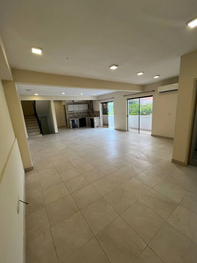 ALQUILO DEPARTAMENTO TIPO DUPLEX EN BARRIO HERRERA, ASUNCION — foto 3