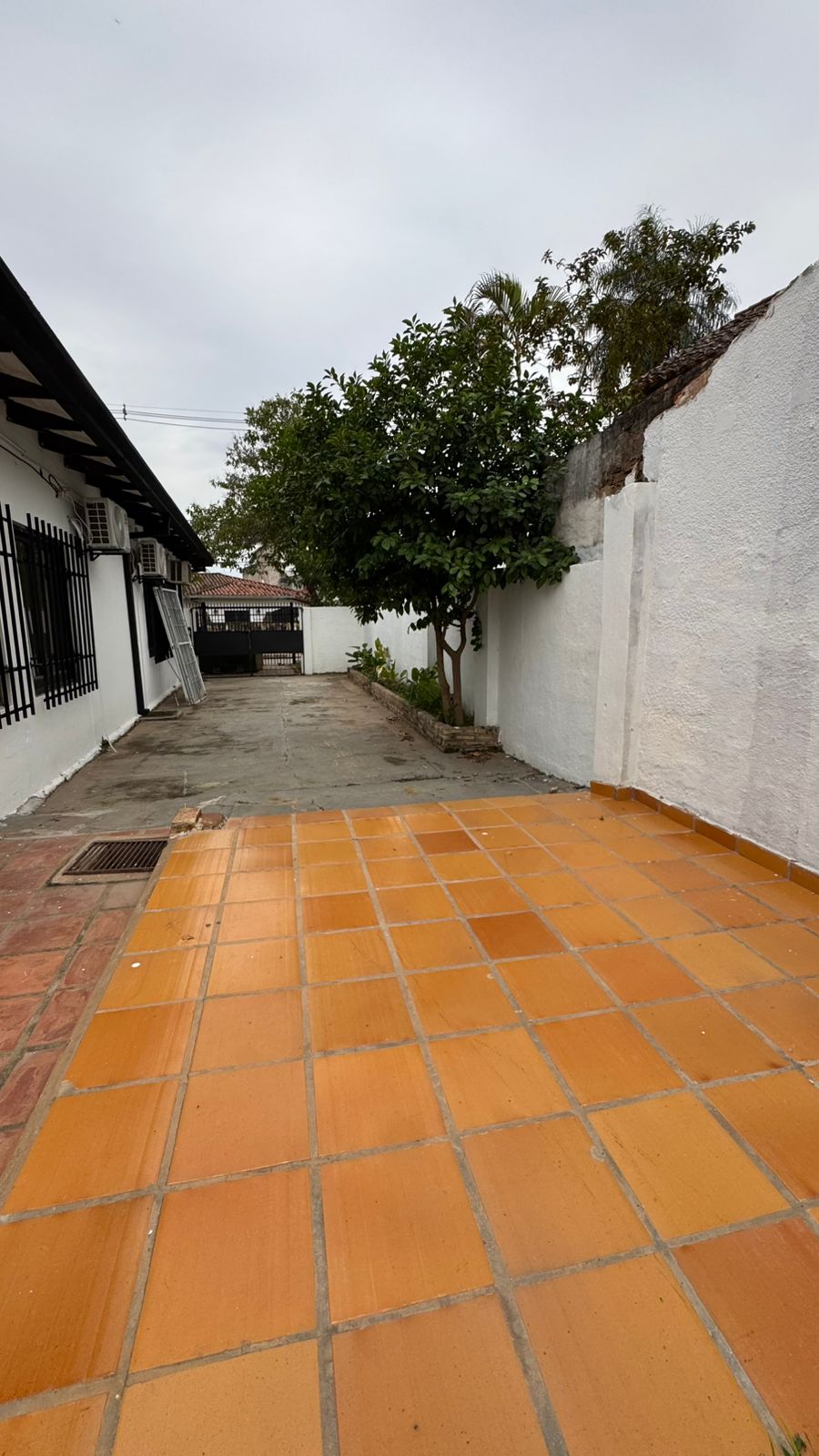 ALQUILO CASA EN GRUPO HABITACIONAL AEROPUERTO — foto 2